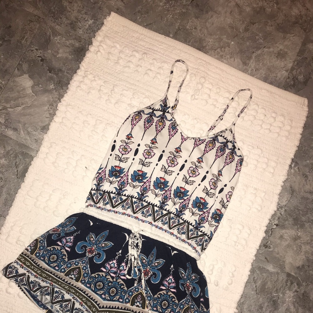ROMPER - Picture 2 of 2